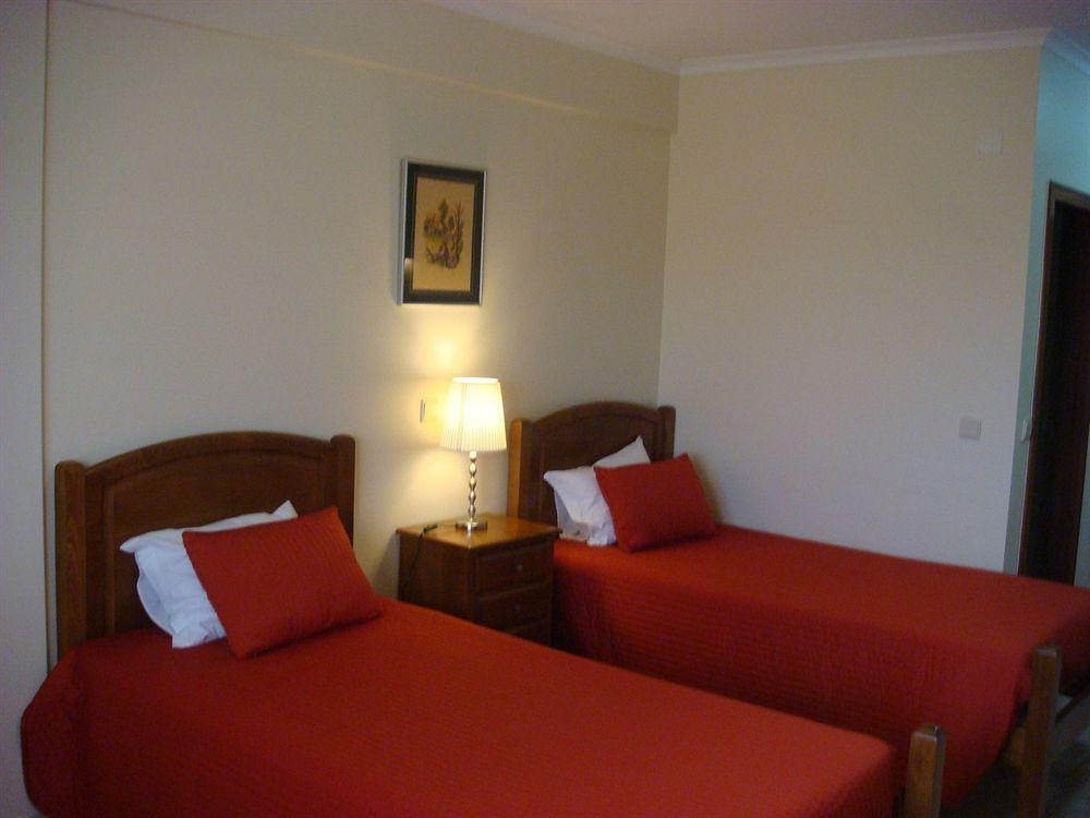 Hôtel Residencia Santa Marta à Tomar Extérieur photo